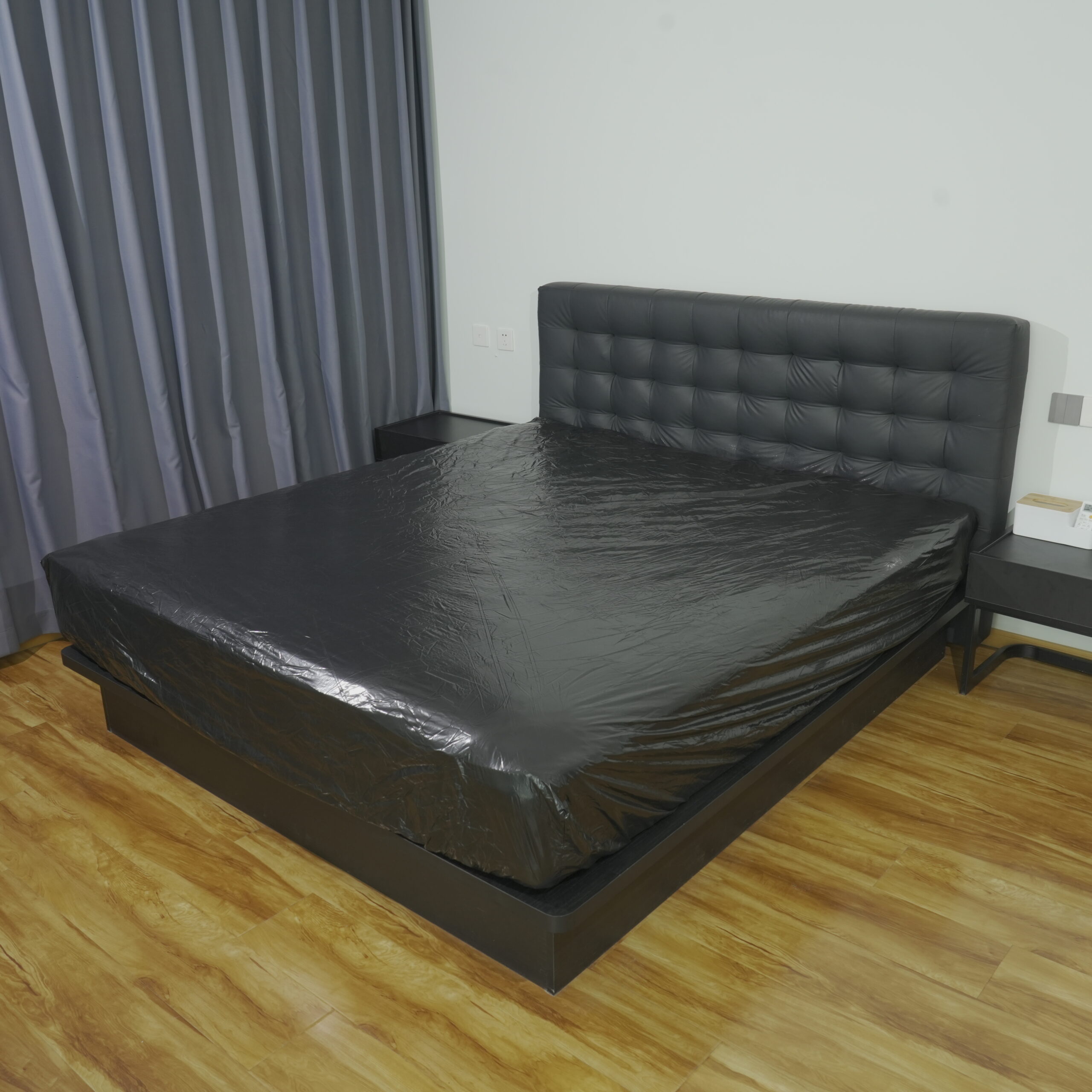 Black PVC Vinyl Waterproof Fitted Sheet main image Black PVC Vinyl Waterproof Fitted Sheet main image